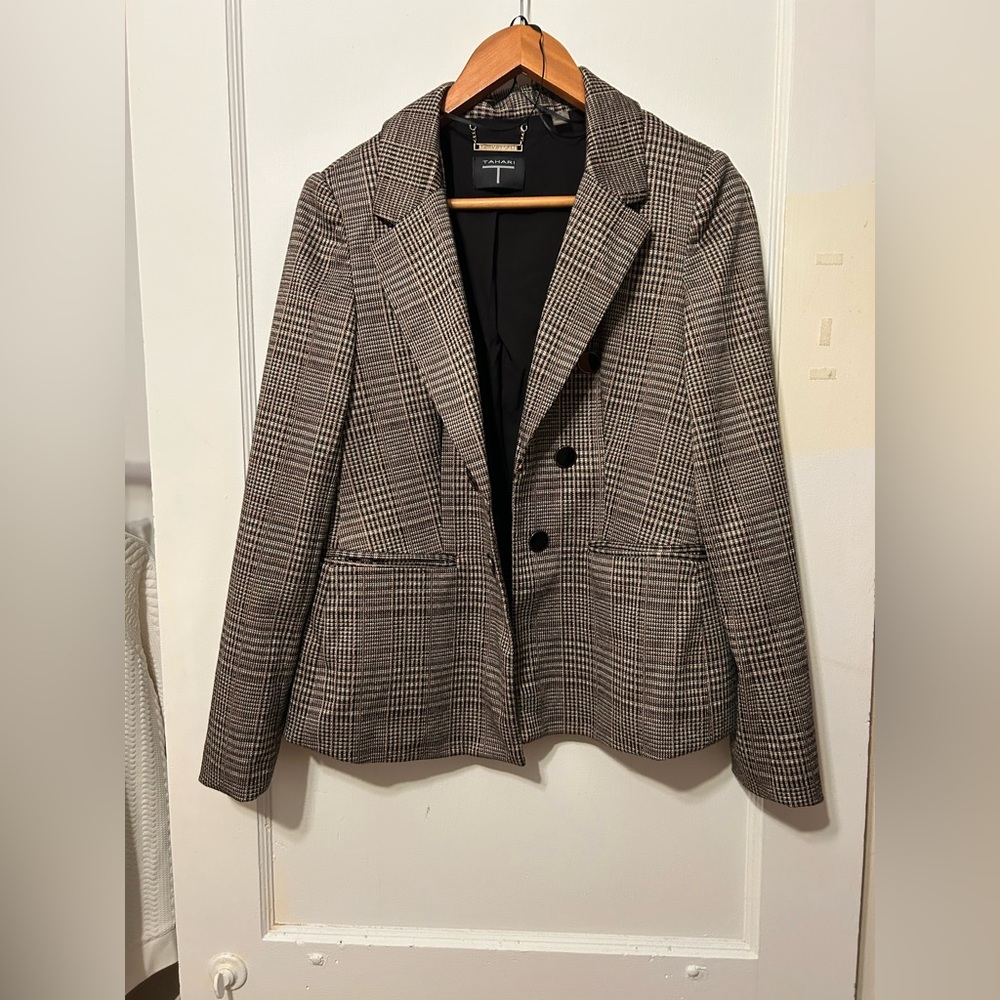 Tahari Black and Gray Plaid Blazer